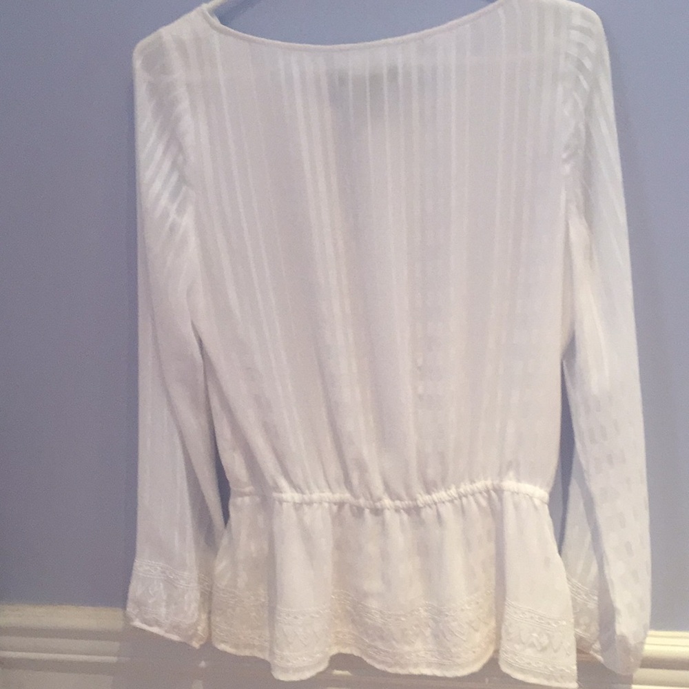 New without tags WHBM blouse white, size 2. - Picture 8 of 8